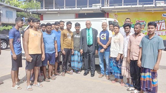 ২৬ বাংলাদেশির অভিযোগ শুনলেন ফিজির প্রধানমন্ত্রী