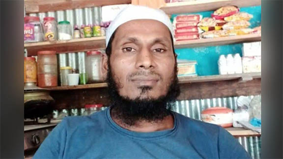 স্ত্রী ও শাশুড়িকে কুপিয়ে হত্যা, ঘরে আগুন দিয়ে পালাল ঘাতক স্বামী