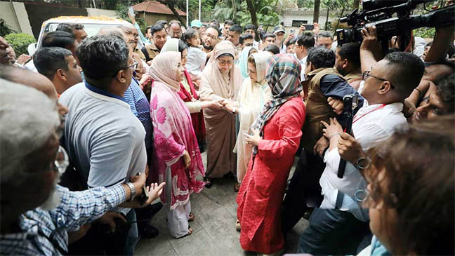ফিরোজায় খালেদা জিয়া
