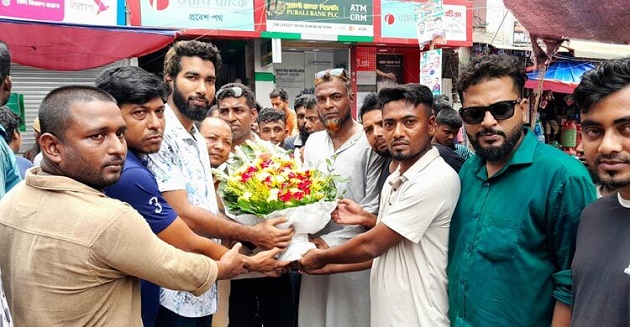 শতাধিক ব্যবসায়ী নিয়ে এনসিপিতে যোগ দিলেন আওয়ামী লীগ নেতা