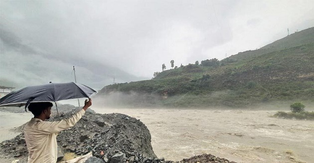 ভারতের হিমাচল প্রদেশে ভারী বৃষ্টিপাতে ৩০ জন নিহত