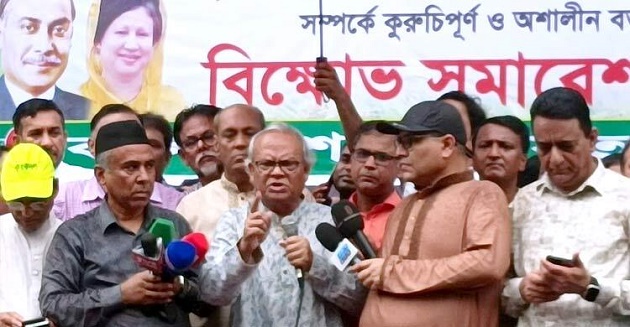 কিছু ঘটলে সরকারকে না বলে তারেক রহমানের বিরুদ্ধে মিছিল হচ্ছে কেন