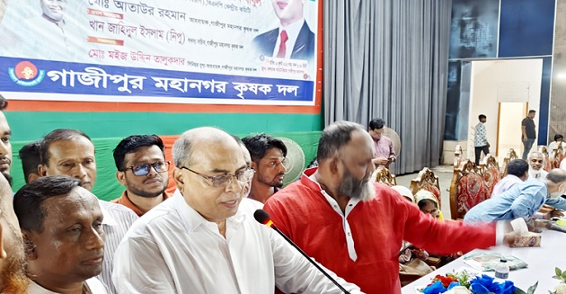 শেখ হাসিনার দেশ ছেড়ে পালানো এটাই প্রথম না