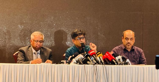 দেশের বাইরে আওয়ামী লীগের কার্যক্রম পর্যবেক্ষণ করছি