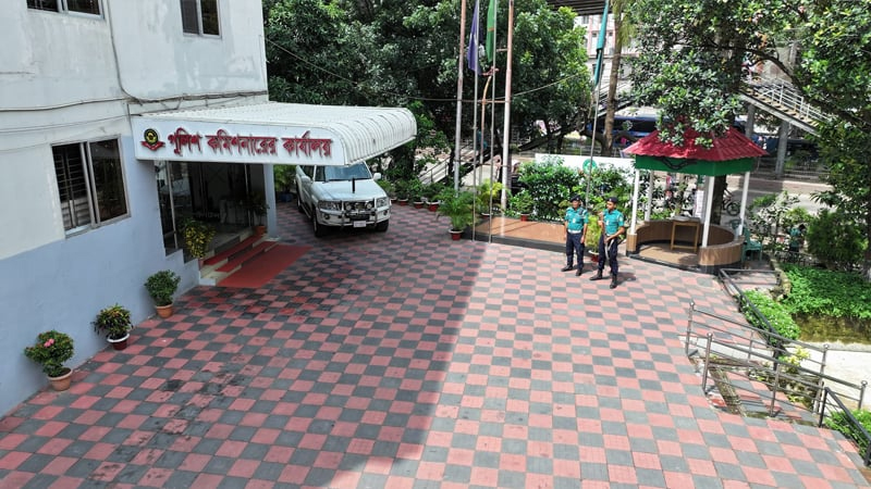 সিএমপি কমিশনারের বার্তা ফাঁসের দায়ে কনস্টেবল গ্রেপ্তার
