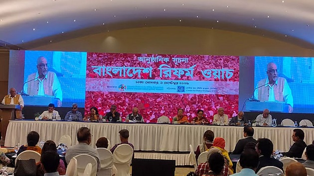 অন্তর্বর্তী সরকার কি পথ হারিয়েছে?
