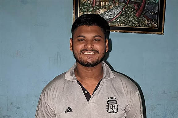গভীর রাতে যুবদলের দুই পক্ষের গোলাগুলিতে ছাত্রদল কর্মী নিহত, আহত ১৫