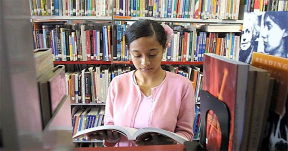 বিশ্বে বইপড়ায় শীর্ষে মার্কিনীরা, বাংলাদেশ ৯৭তম
