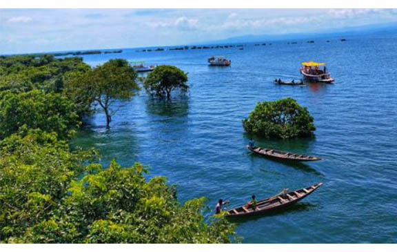 বাঁচাতে হবে হাওরের জীবন ও সংস্কৃতিকে