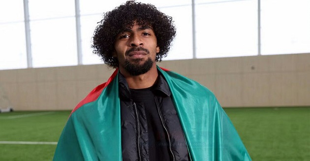 বাংলাদেশের হয়ে খেলার কারণ জানালেন হামজা চৌধুরী