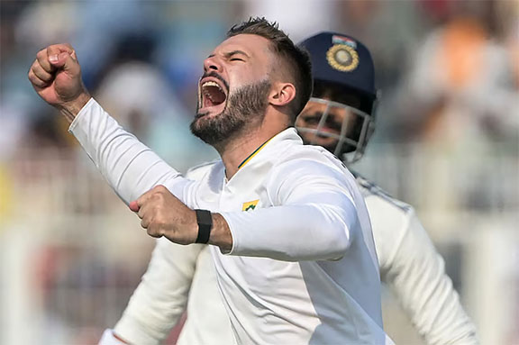 ৯৩ রানে অলআউট ভারত, দ. আফ্রিকার ১৫ বছরের অপেক্ষার অবসান