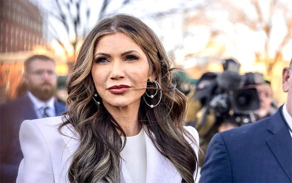 মার্কিন নাগরিকদের নাগরিকত্বের প্রমাণ বহন করতে হবে”—ক্রিস্টি নোয়েমের মন্তব্য ঘিরে বিভ্রান্তি