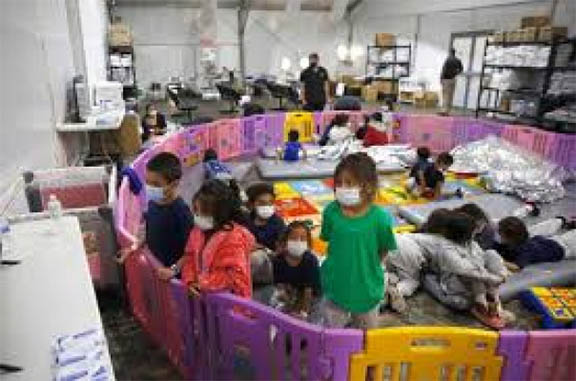 ৪০০ অভিবাসী শিশু বেশি সময় আটক রাখার স্বীকারোক্তি