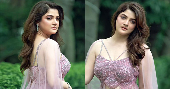 ঠাকুমা হচ্ছেন শ্রাবন্তী!