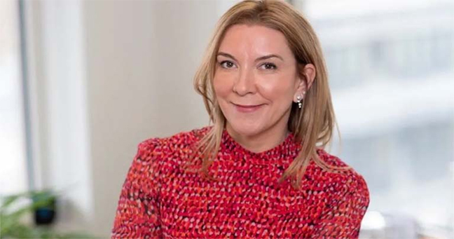 যুক্তরাজ্যে প্রথম নারী মন্ত্রিপরিষদ সচিব অ্যান্টোনিয়া