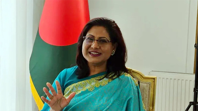 হিথ্রো বিমানবন্দরে বাংলাদেশি হাইকমিশনারকে প্রত্যাহারের ঘোষণা ঘিরে আলোচনা