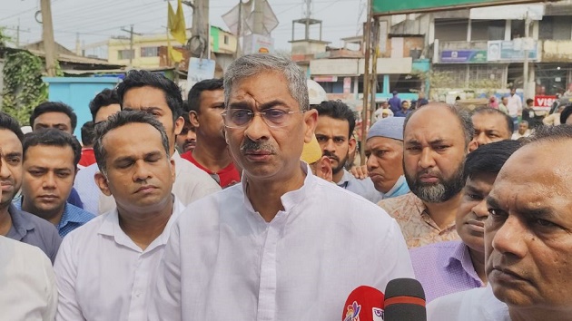 বিএনপিকে ১৭ বছরের জঞ্জাল পরিষ্কার করতে হচ্ছে