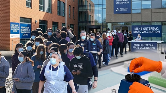 মেনিনজাইটিস সংক্রমণ বাড়ায় যুক্তরাজ্যে টিকাদান কর্মসূচি সম্প্রসারণ