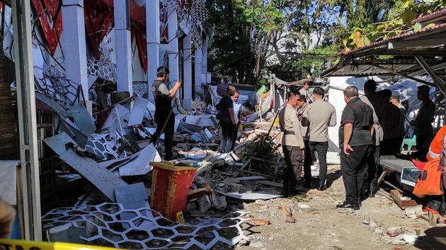 ইন্দোনেশিয়ায় ৭.৪ মাত্রার শক্তিশালী ভূমিকম্প, সুনামি সতর্কতা জারি