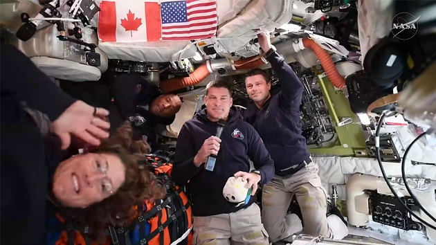 চন্দ্র অভিযান: কতটুকু পথ পাড়ি দিলেন নভোচারীরা, জানাল নাসা