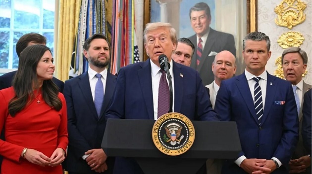 ভেনেজুয়েলার প্রেসিডেন্ট হতে চান ট্রাম্প