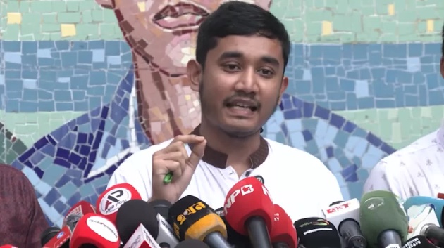 ‘প্রধানমন্ত্রী ও তার কন্যাকে নিয়ে আমি পোস্ট করিনি’