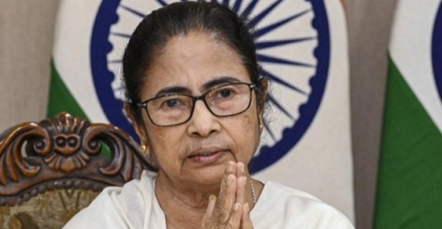 ‘বাংলাদেশে কাকে খুন করিয়েছিলেন’ মন্তব্যের জেরে মমতার বিরুদ্ধে দেশদ্রোহিতার মামলা