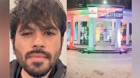  যুক্তরাষ্ট্র থেকে ভারতে ফিরলেন ‘ককরোচ জনতা পার্টির’ প্রতিষ্ঠাতা অভিজিৎ দিপকে