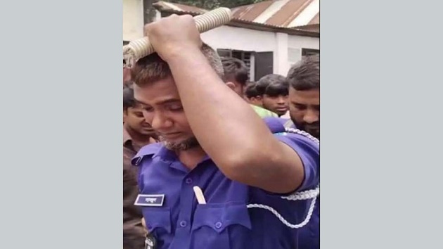 দুর্ঘটনার পর লাশ উদ্ধারে গিয়ে পুলিশ সদস্য দেখলেন তারই ছেলে
