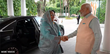 প্রটোকল নিয়ে লোধি গার্ডেনে হাঁটতে বের হন শেখ হাসিনা