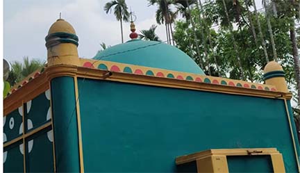 যে মসজিদে নামাজ পড়তে আসতেন তিনদিন হেঁটেও