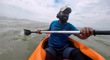 ইনতিয়াজের পদ্মা পাড়ি