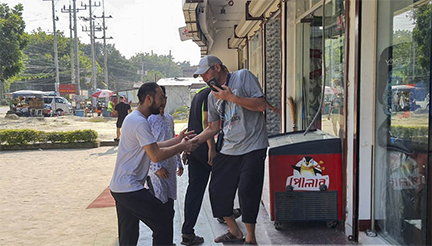 রাশিয়ানদের পদচারণায় মুখরিত রূপপুর গ্রাম